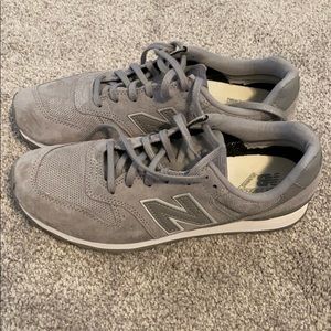New Balance 696 size 8.5